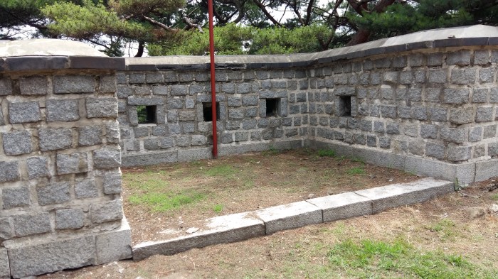 There were several Chiseongs or turrets 