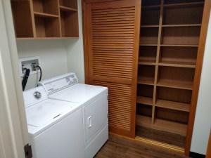 Yongsan BOQ Laundry Room