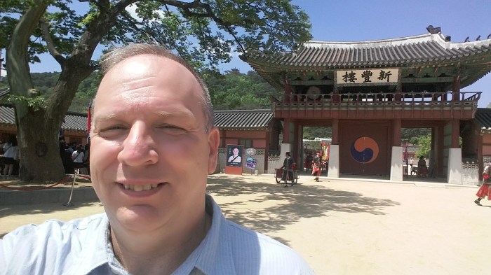  Hwaseong Haenggung Palace